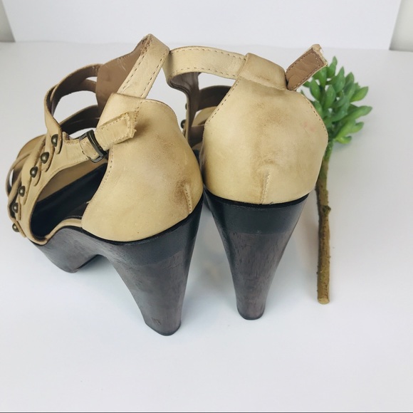 Mia Limited Edition Tan Leather Platforms - Picture 4 of 7